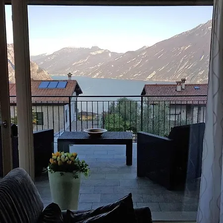 Sogno Sul By Gardadomusmea Villa